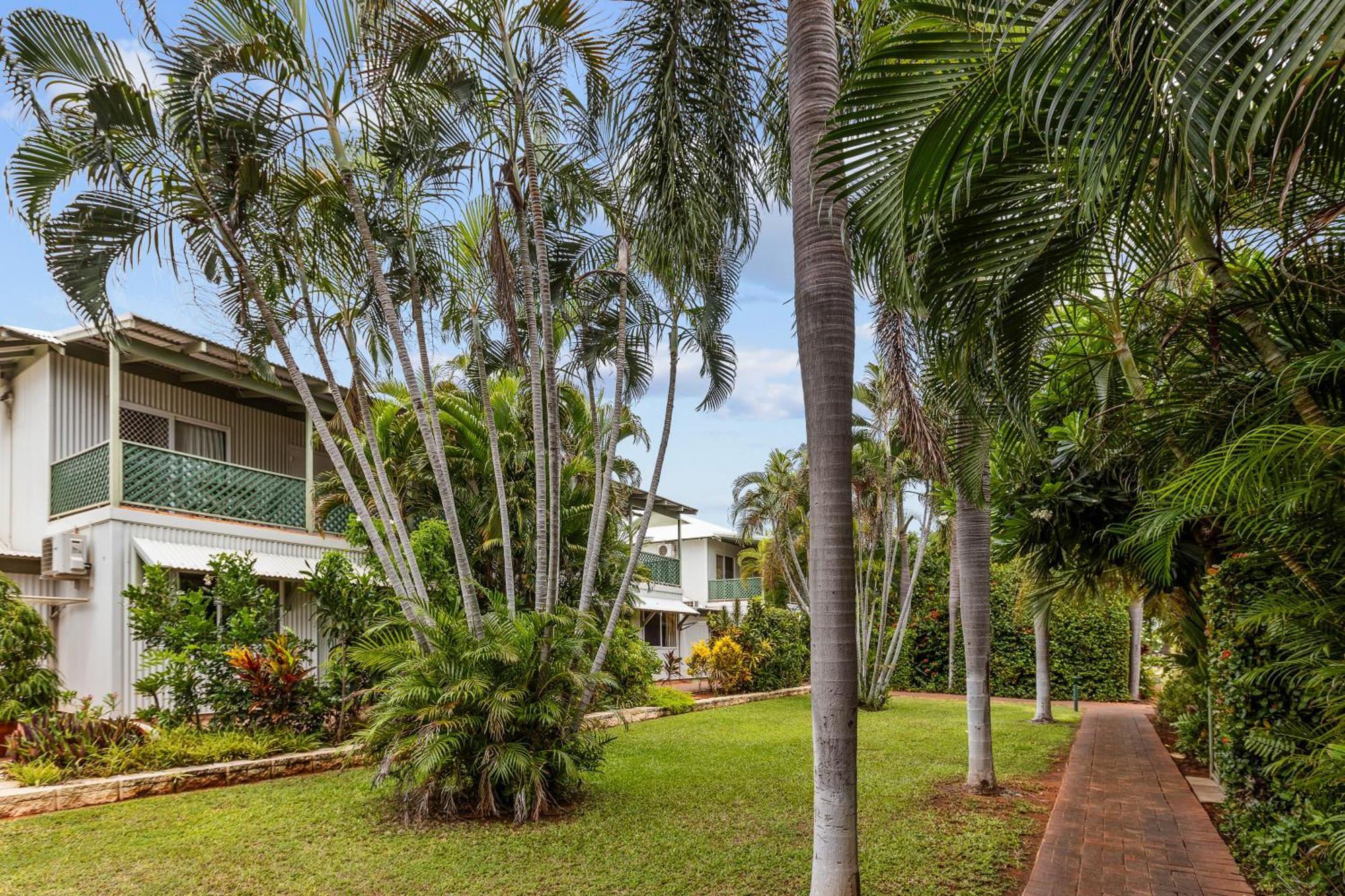 Cable Beachside Villas Broome Exteriör bild