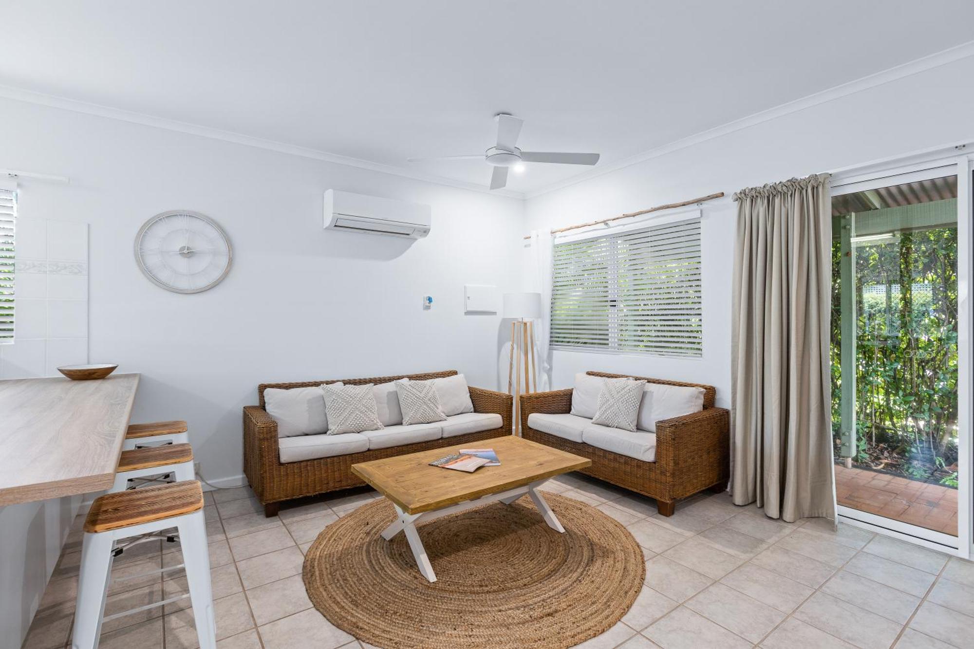 Cable Beachside Villas Broome Exteriör bild