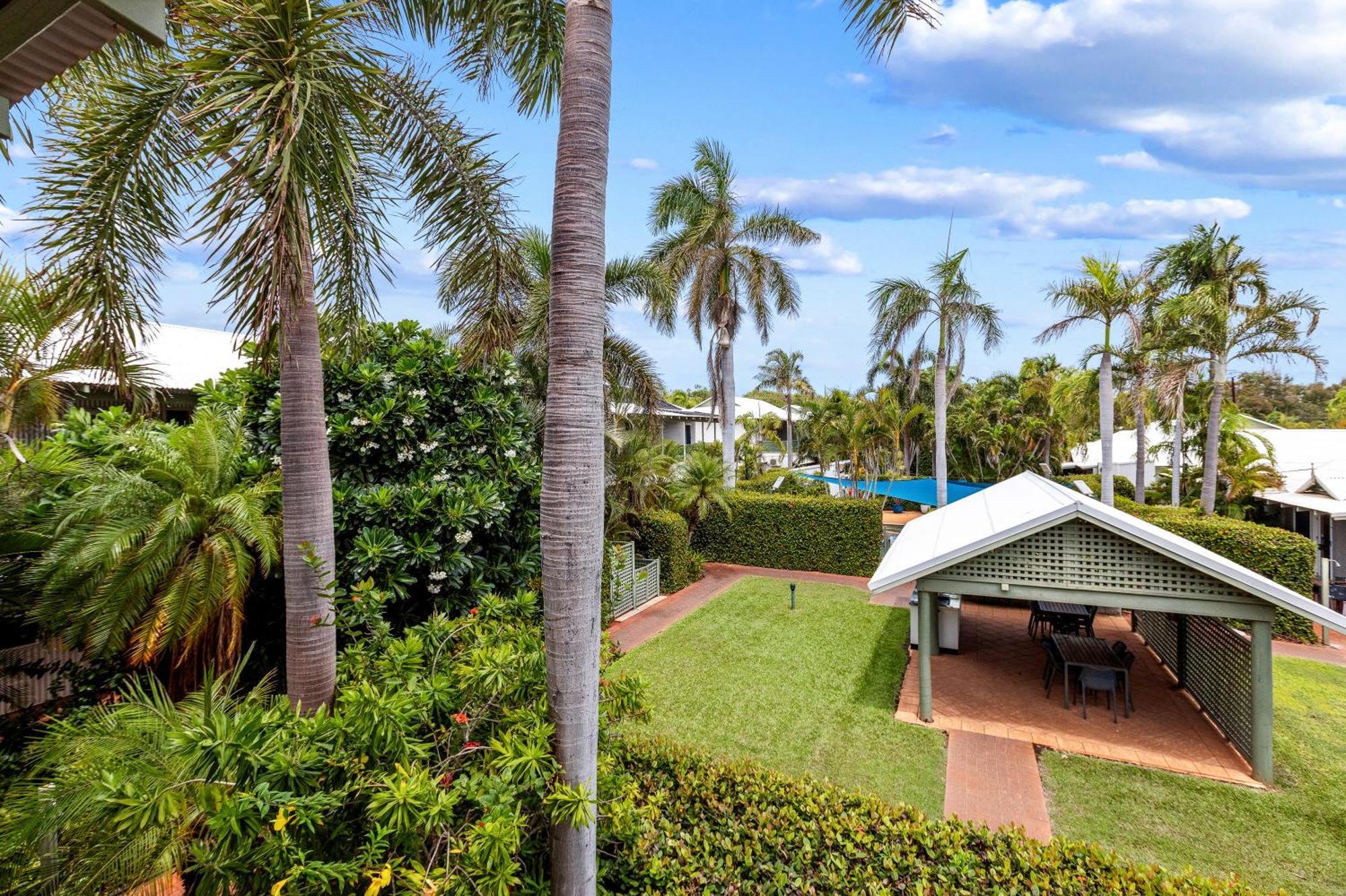 Cable Beachside Villas Broome Exteriör bild