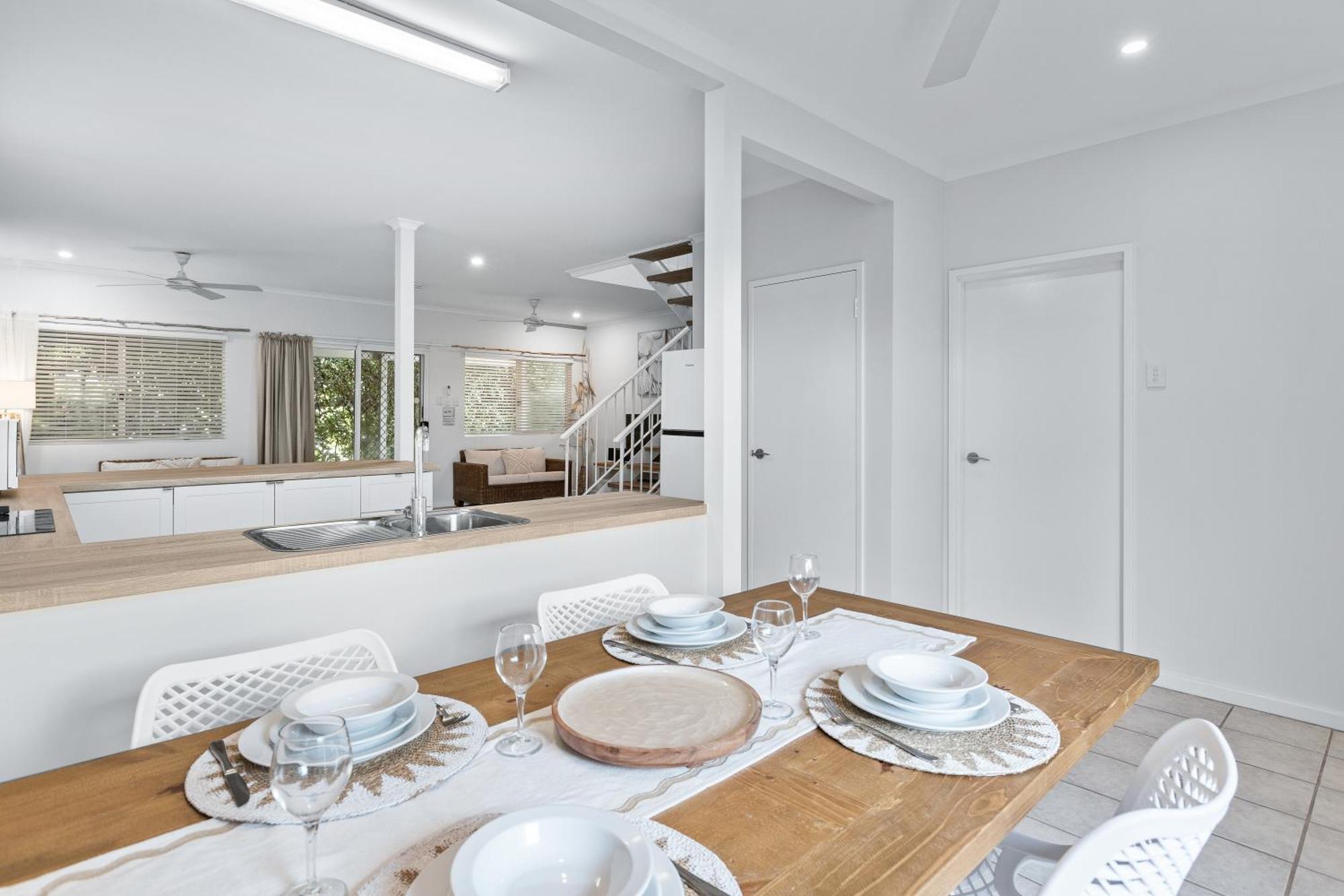 Cable Beachside Villas Broome Exteriör bild