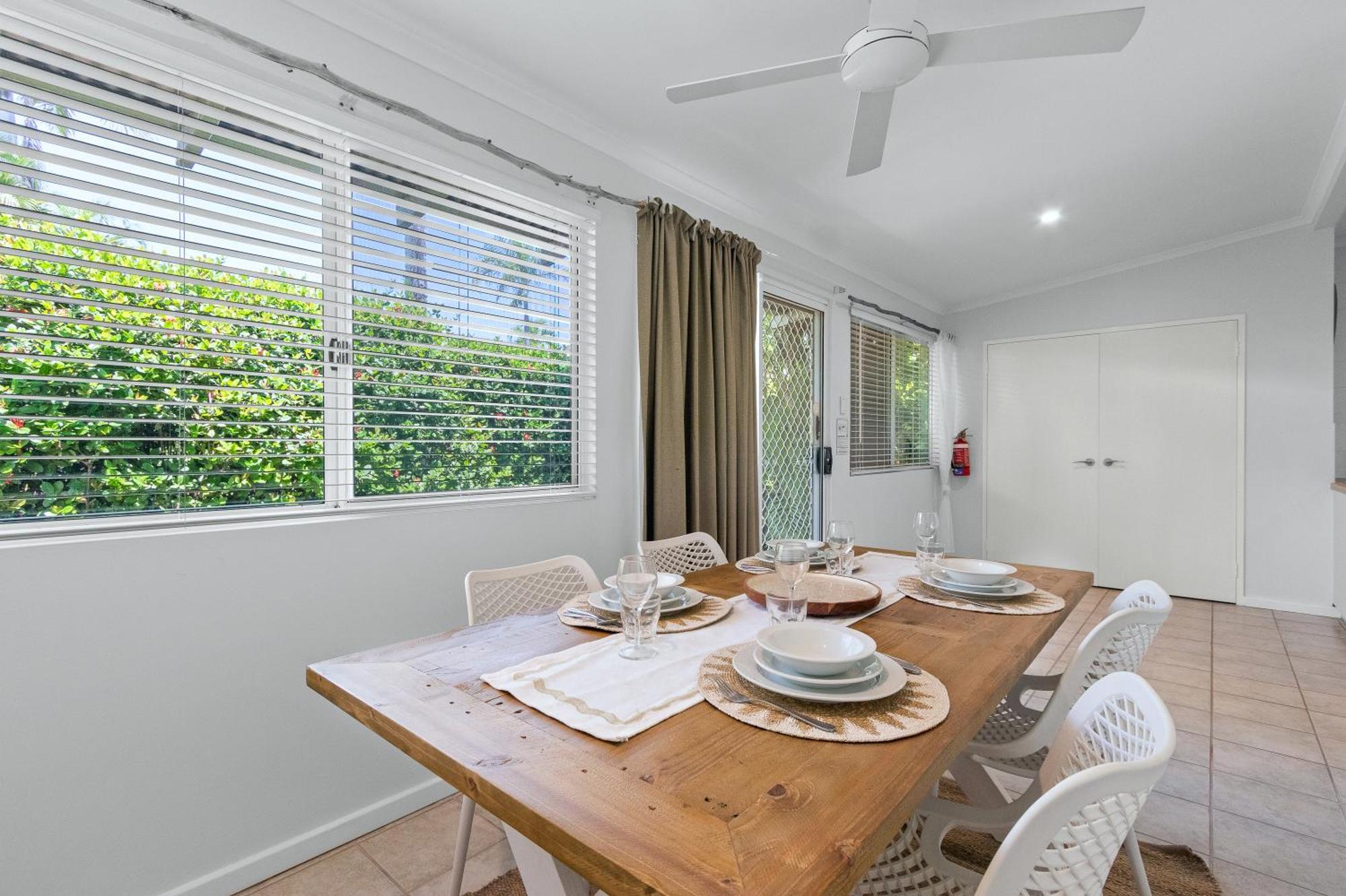 Cable Beachside Villas Broome Exteriör bild
