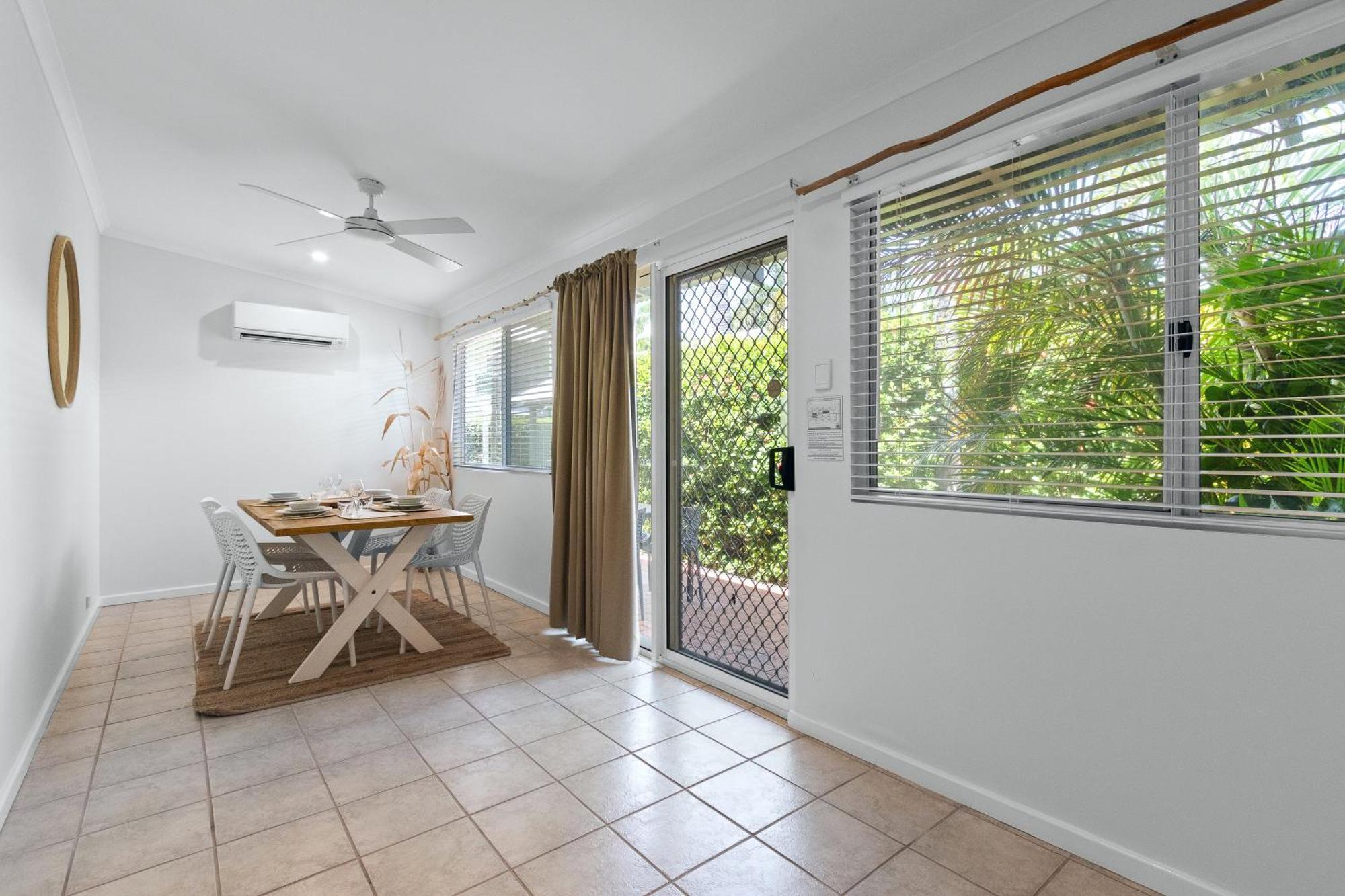 Cable Beachside Villas Broome Exteriör bild